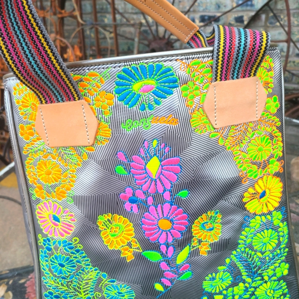 Consuela Classic Tote Kylie